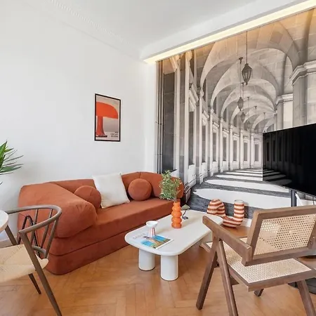 For 4-people Citycenter Appartement *